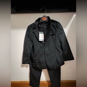 Primark Elegant Black Suit for boys 2-3t